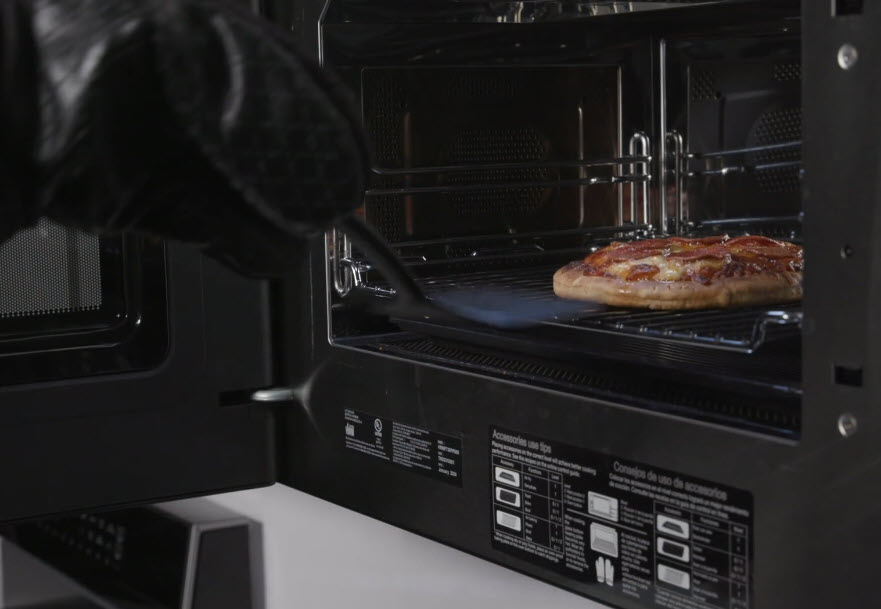 Utilize this video to demo the Bake Function on the KitchenAid Flush Multifunction Microwave Oven in your stores